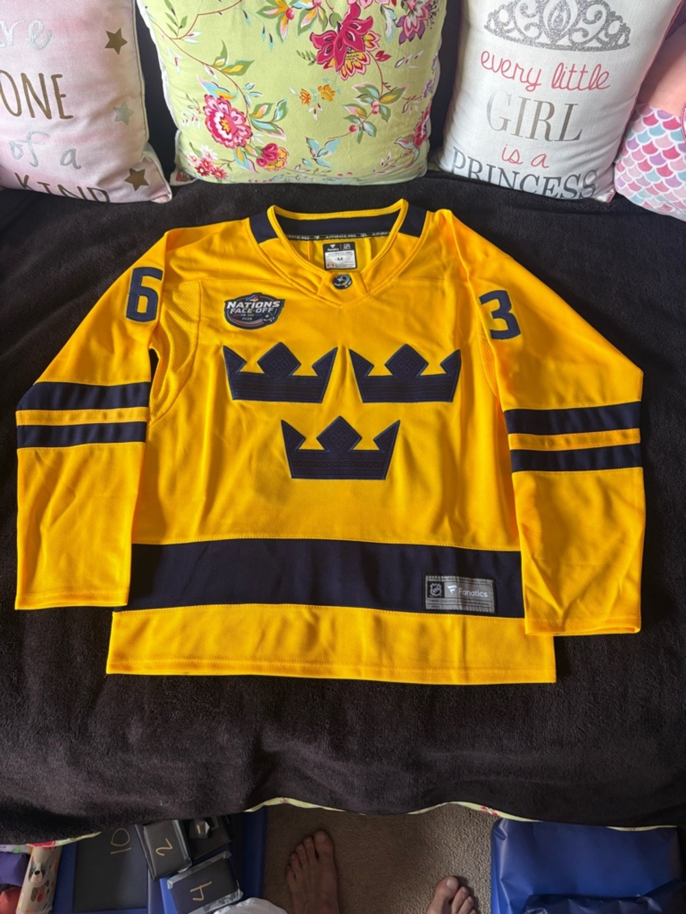 Sweden Fanatics Authentic Pro Jesper Bratt #63 2025 4 Nations Face Off jersey M